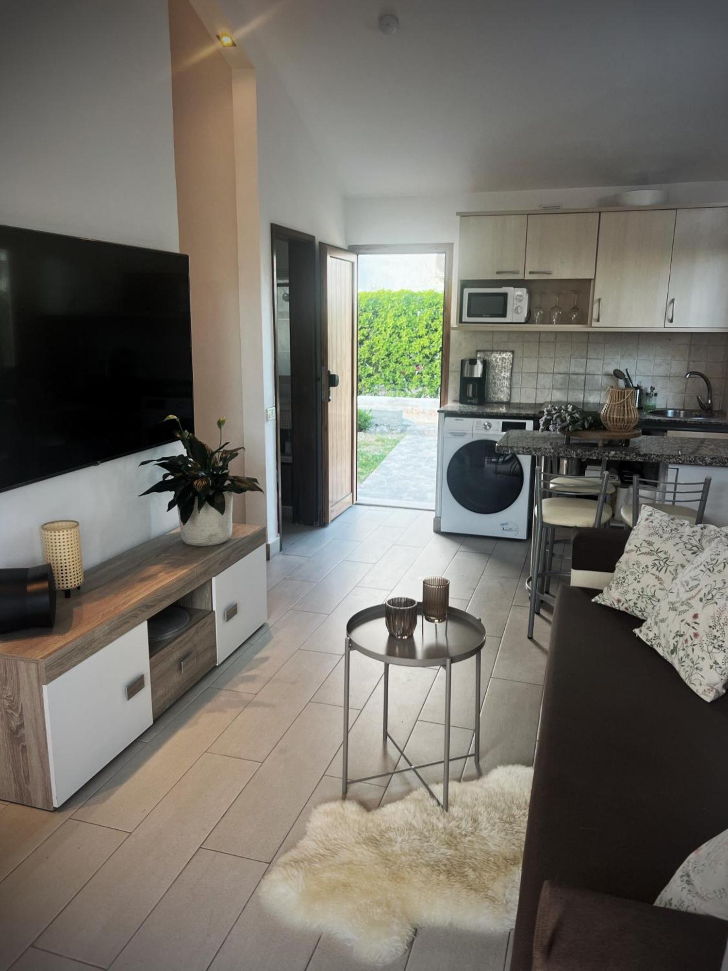 Buzzstays: 1-Bed Bungalow, Garden, Near Yumbo & Beach Maspalomas (Gran Canaria) Exterior foto