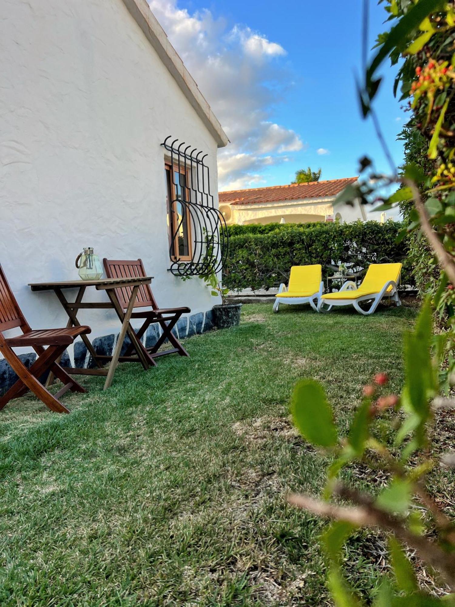 Buzzstays: 1-Bed Bungalow, Garden, Near Yumbo & Beach Maspalomas (Gran Canaria) Exterior foto
